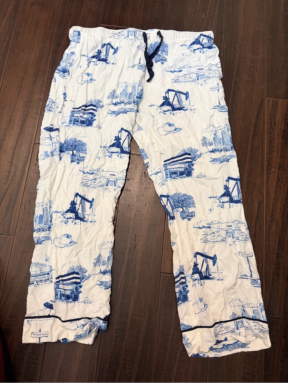 Katie Kime toile pajama set cityscape print - Picture 7 of 9